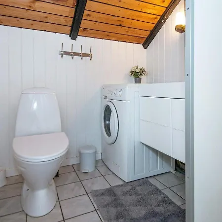 Vakantiehuis Secluded Oasis By Kvie Lake-by Traum Ansager